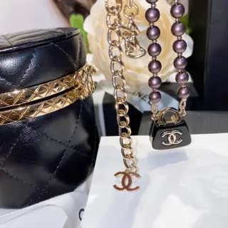 Chanel bag necklace