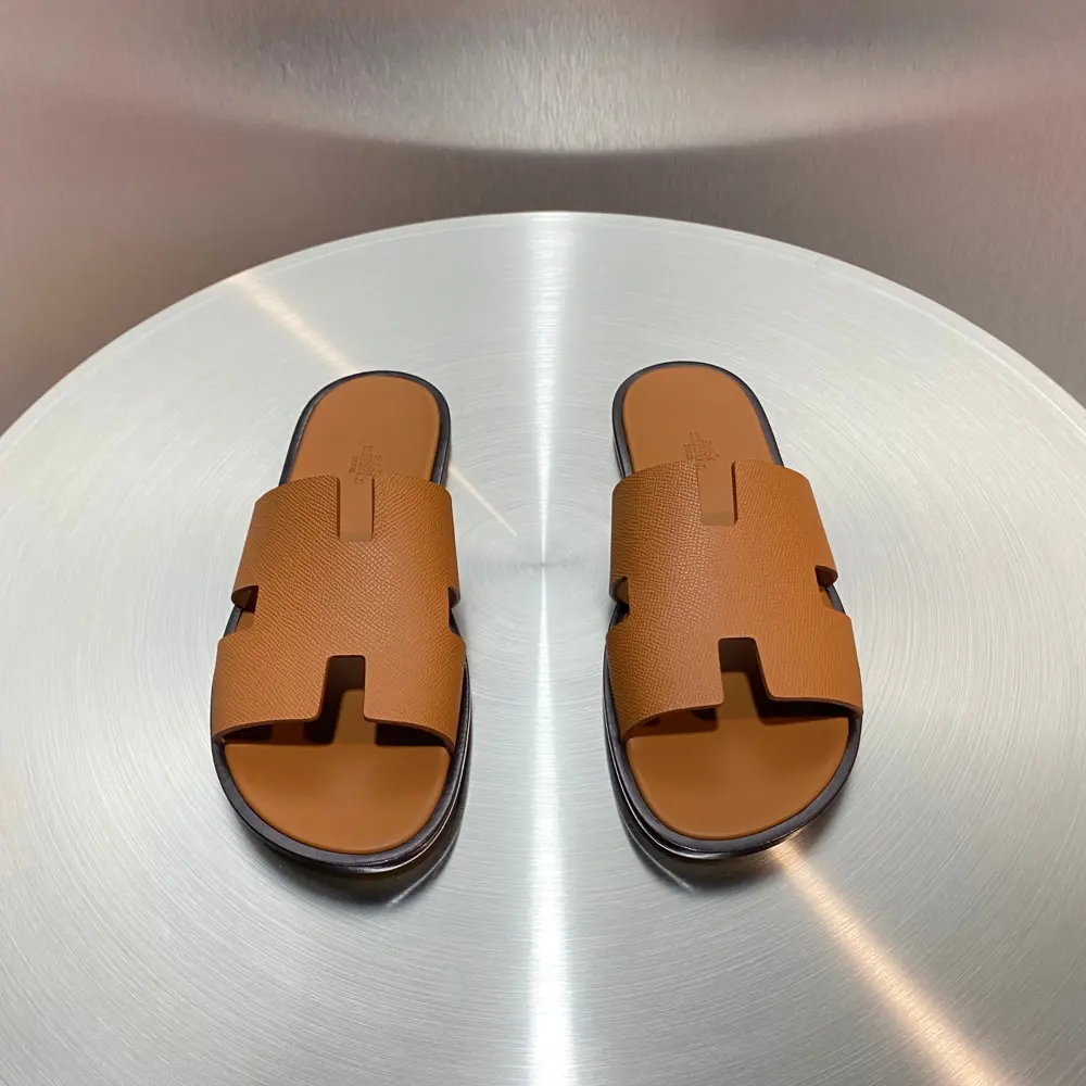 Hermès Classic H Slippers ~ High-end men’s sandals• beach shoes slippers ~ counter