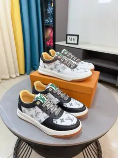 Louis Vuitton low-top new casual men’s shoes. A must-have for fashionable men