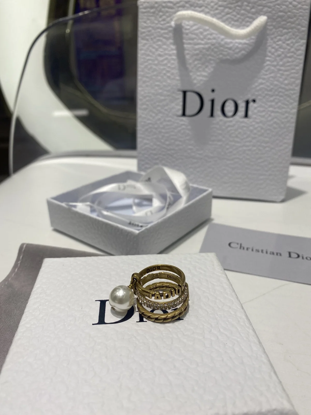 Dior’s super beautiful rhinestone distressed three-layer ring