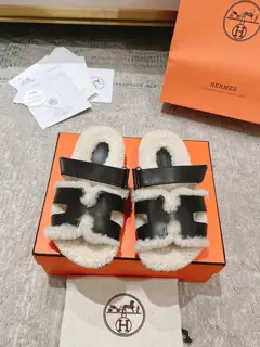 Hermès fur and leather curly fur Shoes