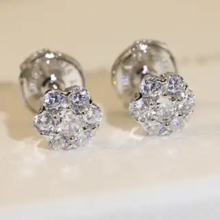 Van Cleef & Arpels flower stud earrings
