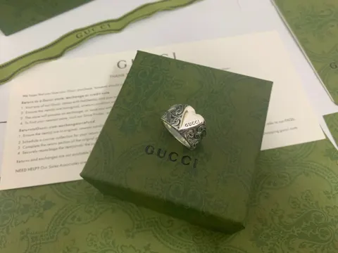 Gucci New heart pattern ring size 14-24