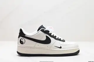 NIKE AIR FORCE 1’07 Sneakers BG-110711