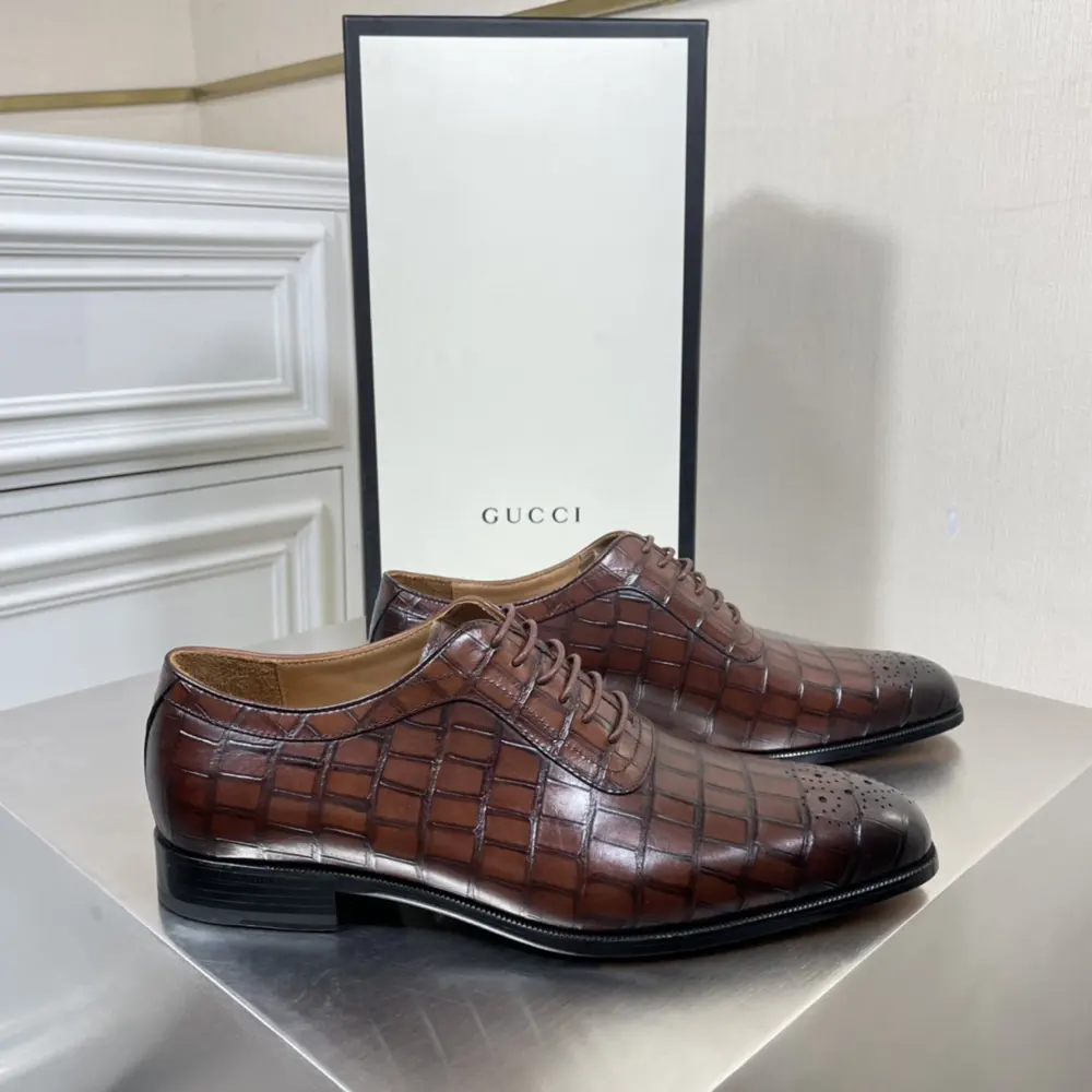 Gucci men’s lace-up shoes