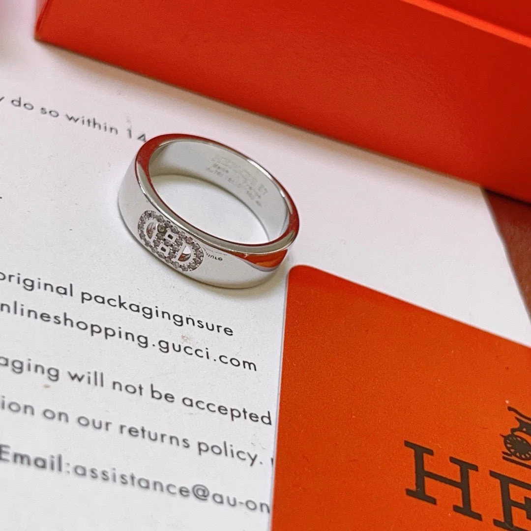Hermes plain gold buckle ring