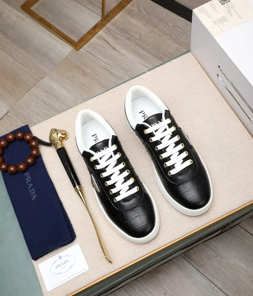 Prada casual sports shoes upper Italian imported calfskin breathable leather lining @