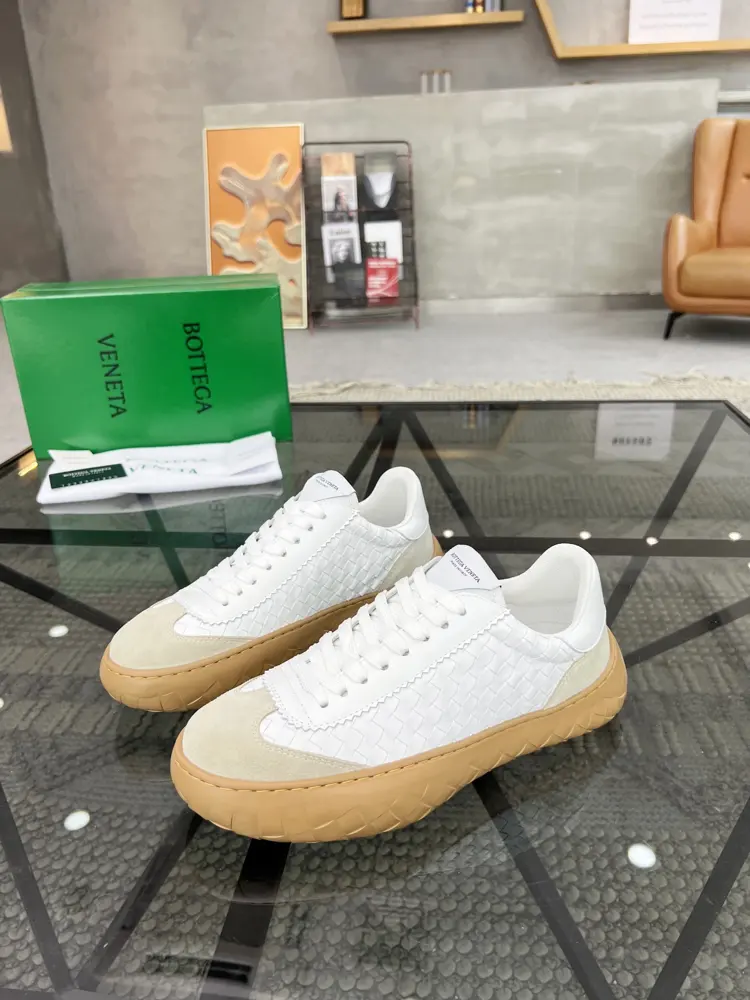 BOTTEGA VENETA popular sports shoes