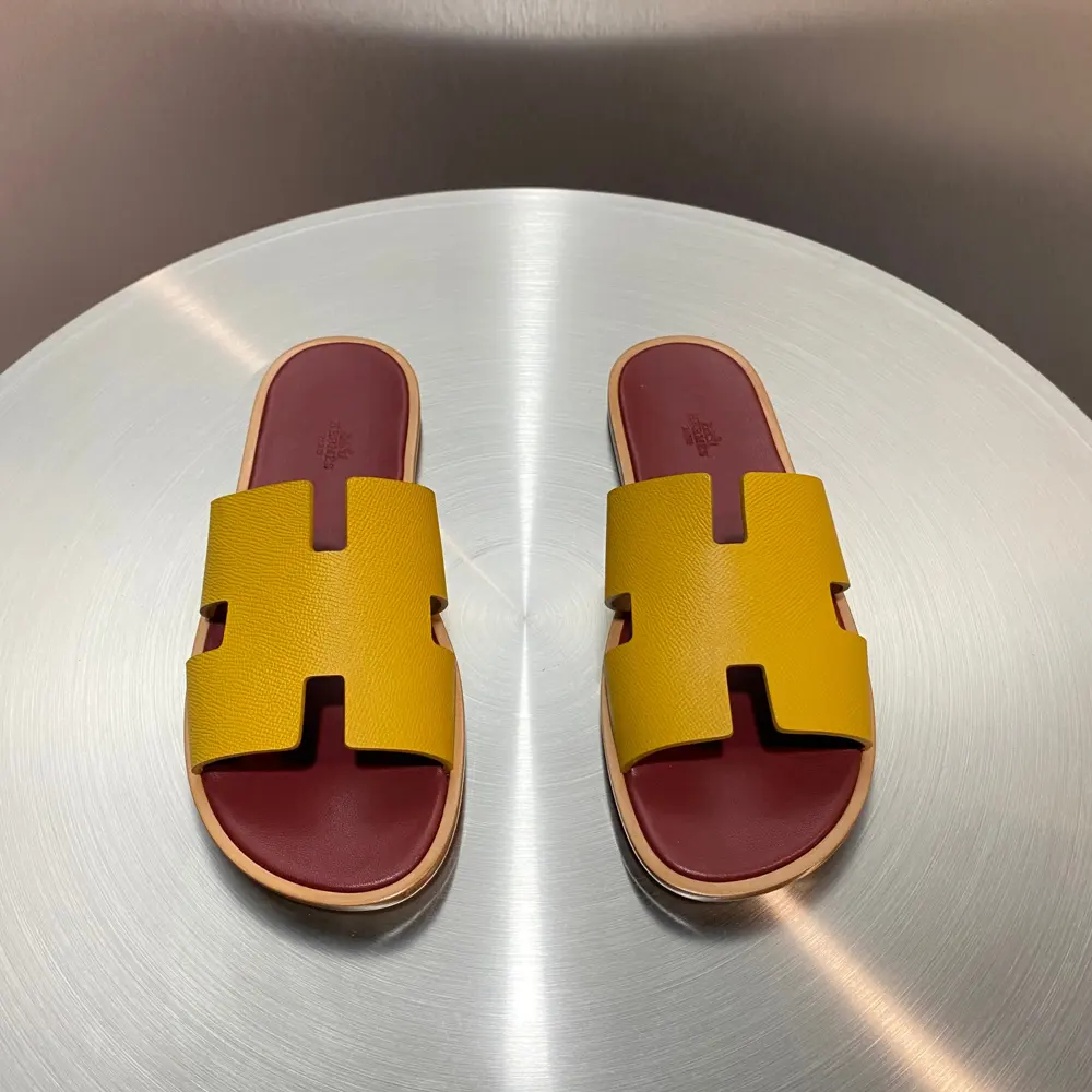 Hermès Classic H Slippers ~ High-end men’s sandals• beach shoes slippers ~ counter