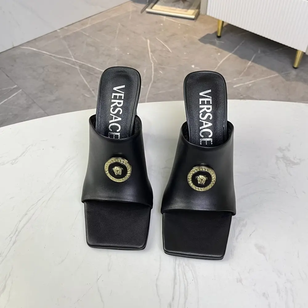 Versace new square-toed thick-heeled sandals