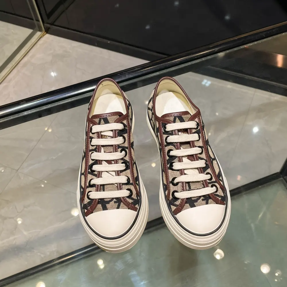 Valentino’s latest unisex casual shoes