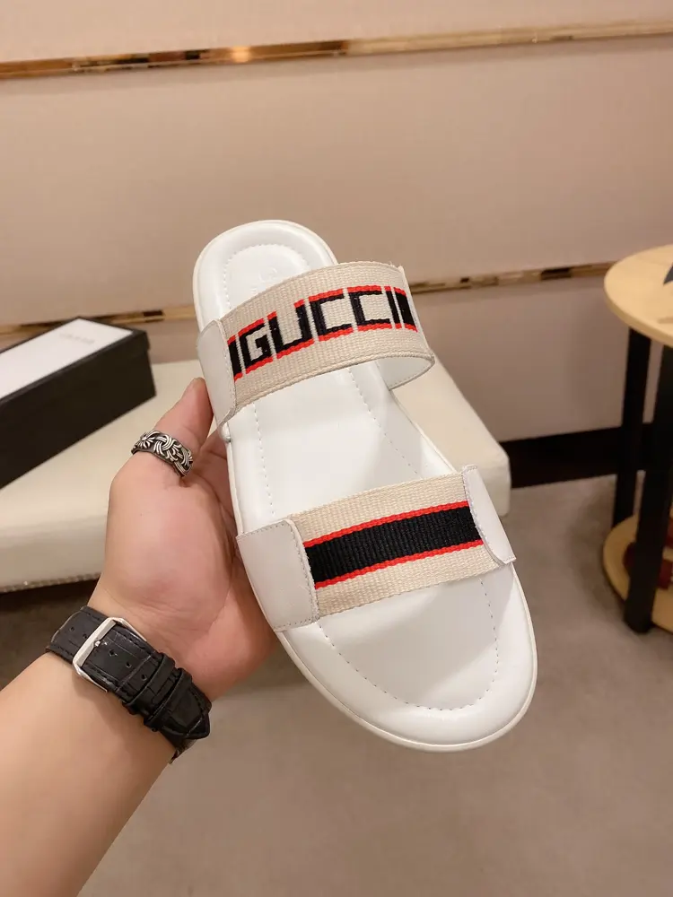 Gucci slippers