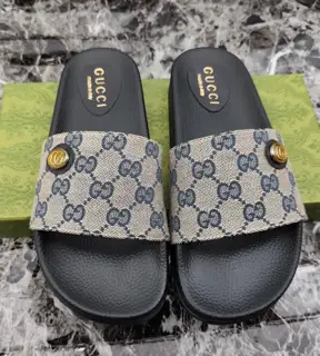 Gucci slippers
