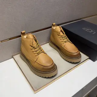 UGG men’s casual shoes