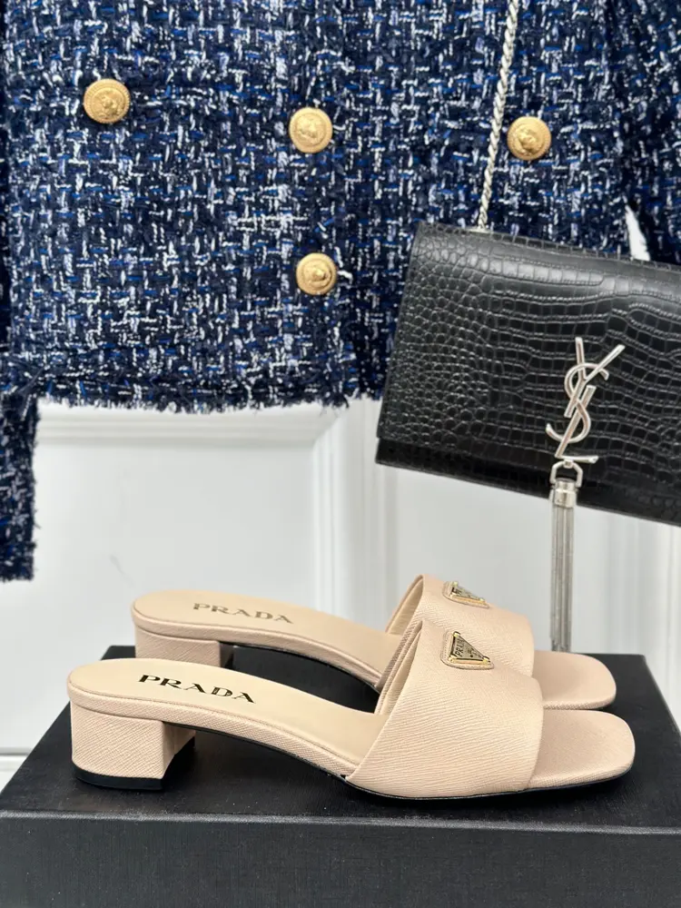 Prada triangle logo slippers series
