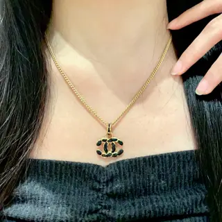Chanel vintage necklace