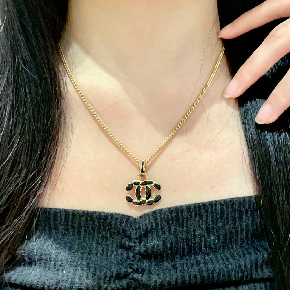 Chanel vintage necklace