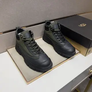 UGG men’s casual snow boots