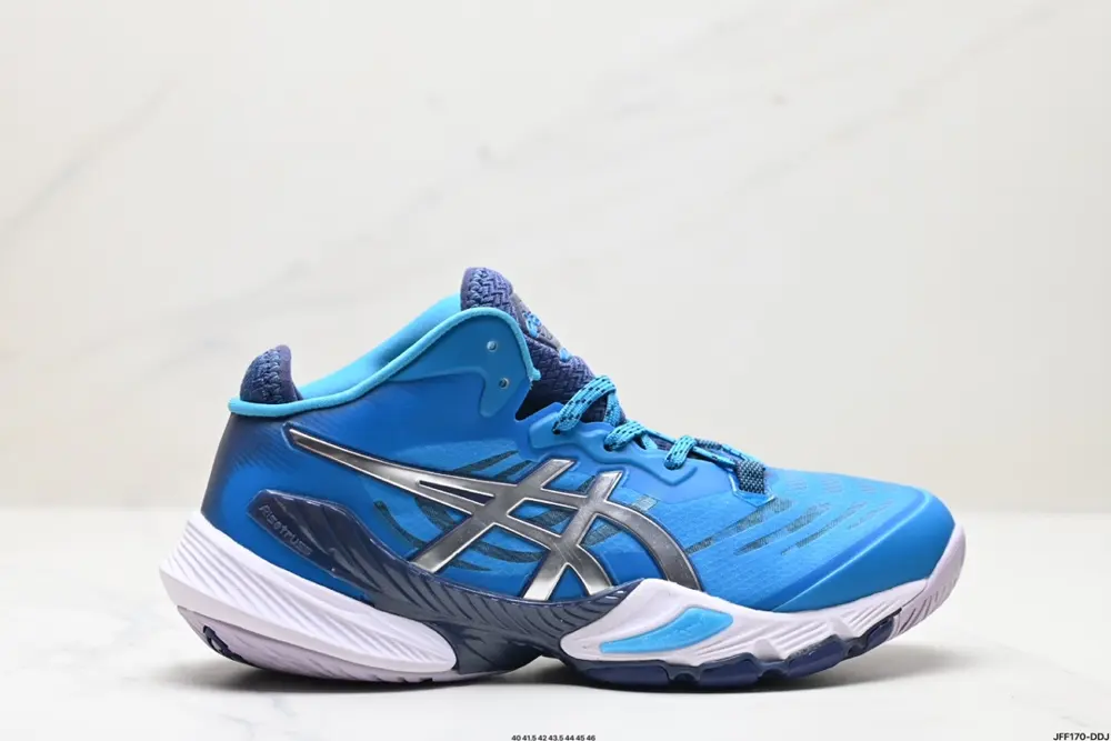 Asics METARISE stable running shoes have a double-layer jacquard mesh design on the upper to 1051A058-100