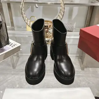 Roger Vivier autumn and winter new classic diamond buckle square buckle cool Chelsea ankle