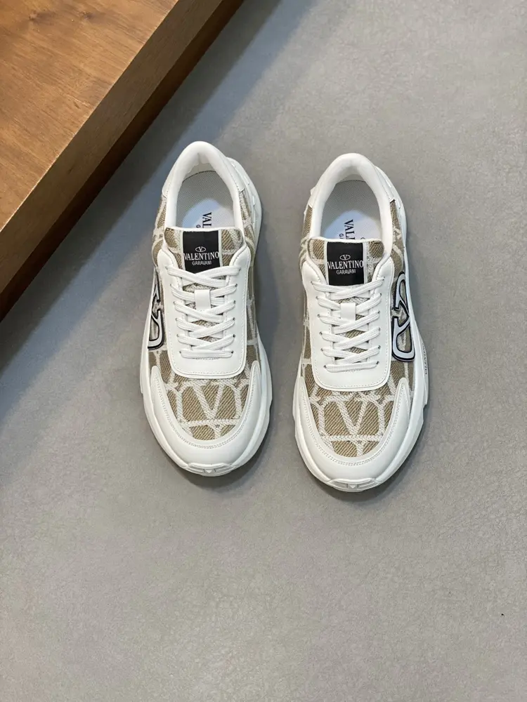 Valentino latest men’s casual sports shoes