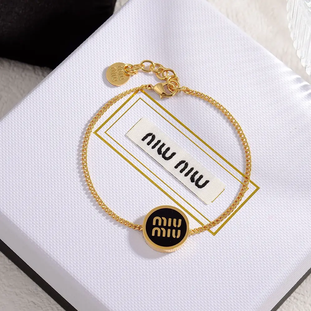 miumiu elegant and refined design and carving