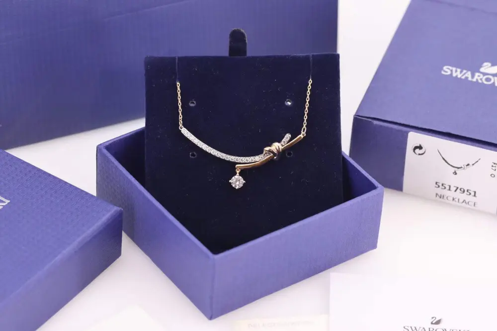 Swarovski Rose and White Color Love Knot Clavicle Necklace