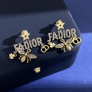 DIOR exquisite fashion retro five-pointed star JADIOR diamond clover bee CD letter tassel