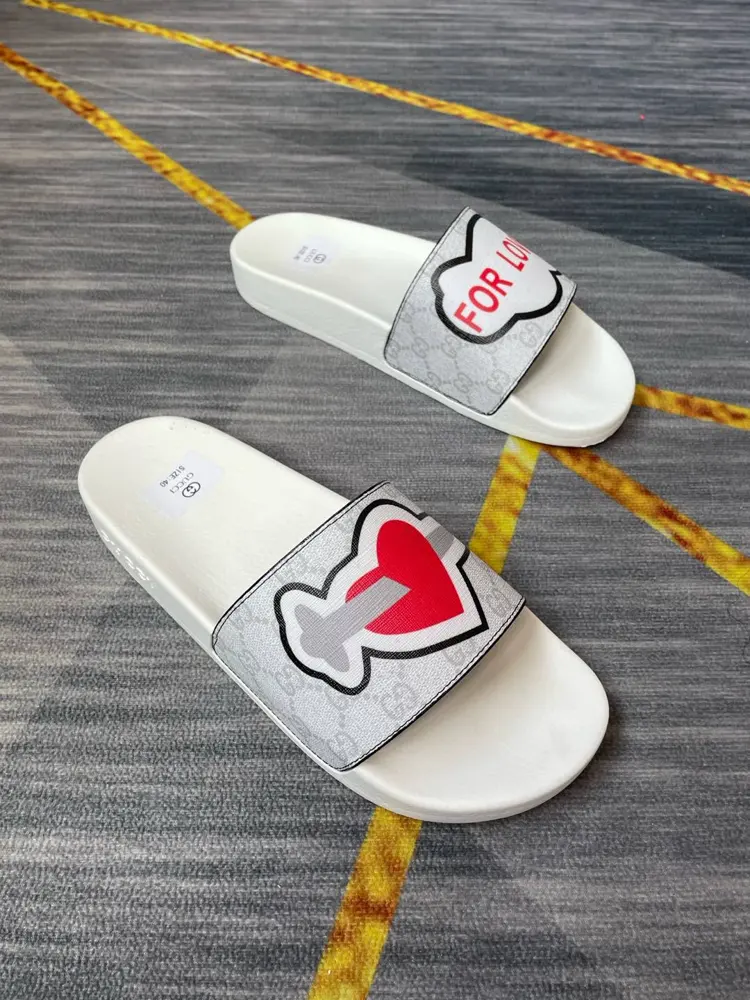 Gucci couple flip flops