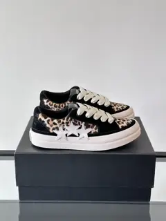 AMIRI couple’s star shoes casual skateboard shoes are so beautiful. Slightly flat body