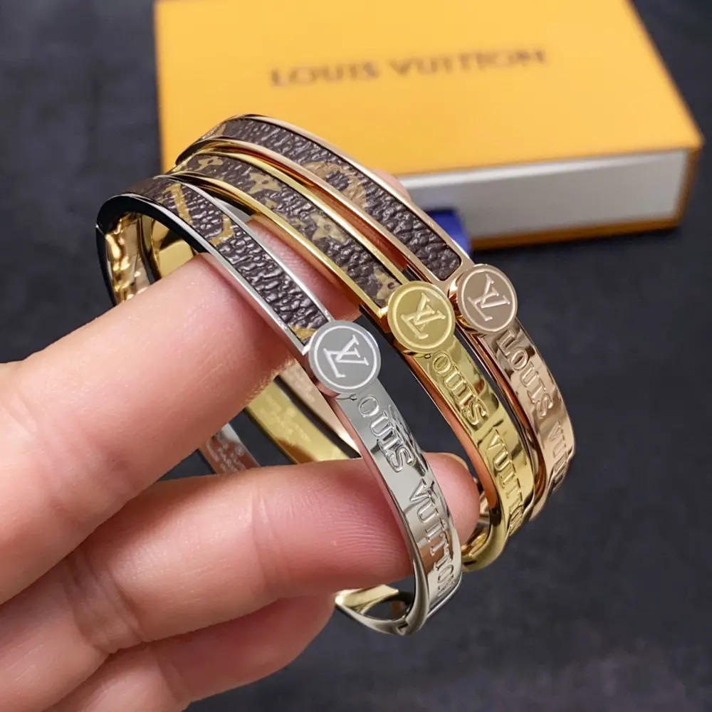 Louis Vuitton unisex leather bracelet