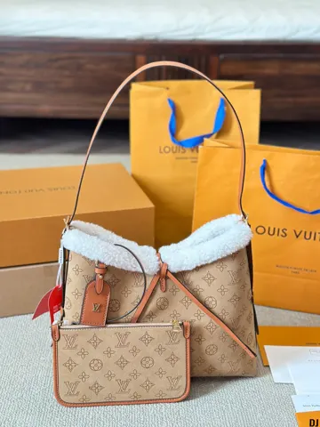 Louis Vuitton Neverfull