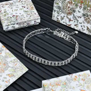 Dior full diamond necklace