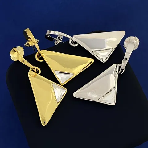 PRADA European and American style metal texture glossy geometric triangle white diamond