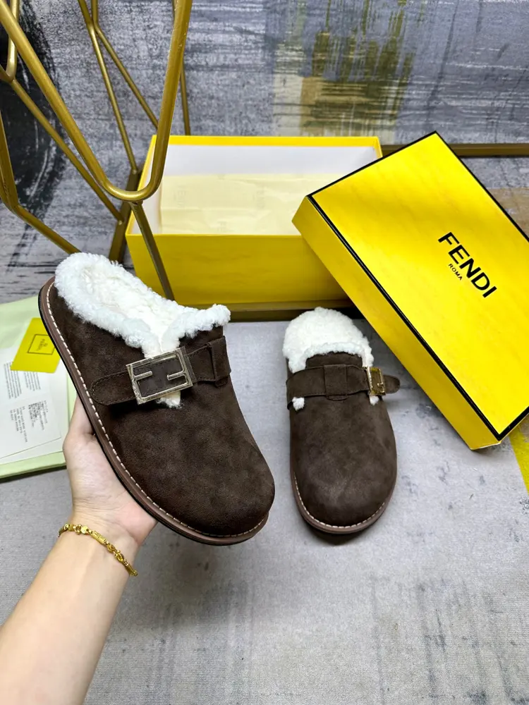 Fendi fur half slippers