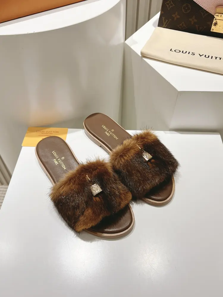 Louis Vuitton full leather flat open toe sandals