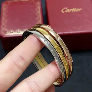 Cartier single diamond engraved signature letter bracelet Imported precision