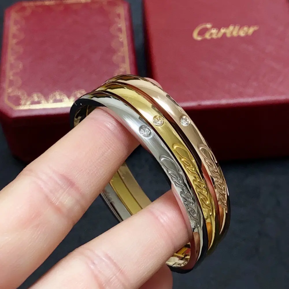 Cartier single diamond engraved signature letter bracelet Imported precision