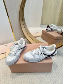 MIUMIU couple’s Dexun shoes~ Popular style old dirty shoes with good looks. A must-have~