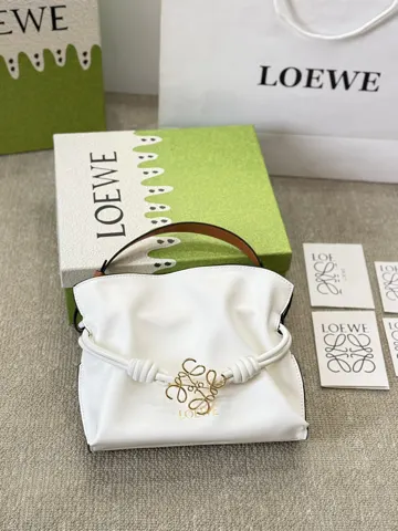 Loewe Flamenco