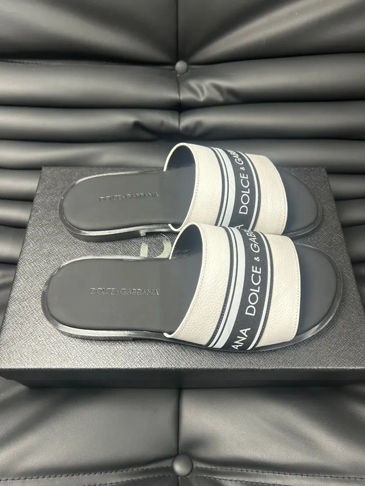 Dolce & Gabbana Logo Beach Slippers