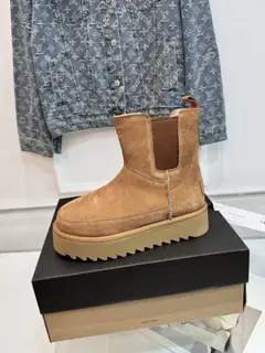 UGG thick-soled elastic shoes are now online