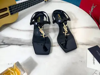Yves Saint Laurent Heels