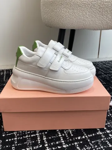 Acne Studios thick-soled casual Velcro smiley face white shoes are a great product