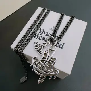 Vivienne Westwood Classic Large Saturn Necklace