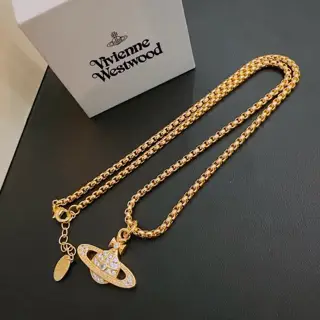 Vivienne Westwood Classic Large Saturn Necklace