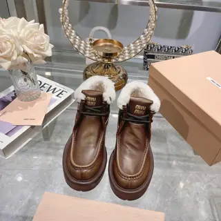 Miu Miu Miu 24 autumn and winter hot style is long overdue. It is a height-increasing