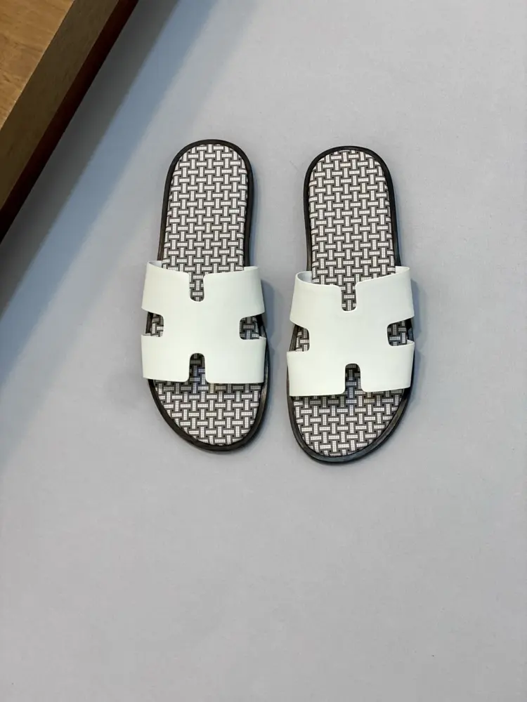 Hermès slippers