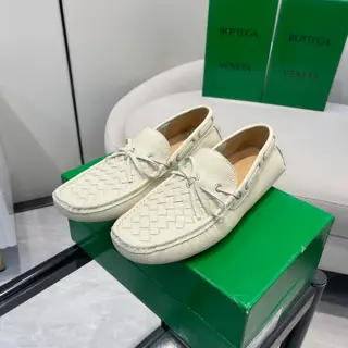 BOTTEGA VENETA’s latest hot-selling summer men’s moccasins. BV’s new popular woven men’s
