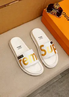 Louis Vuitton popular men’s slippers